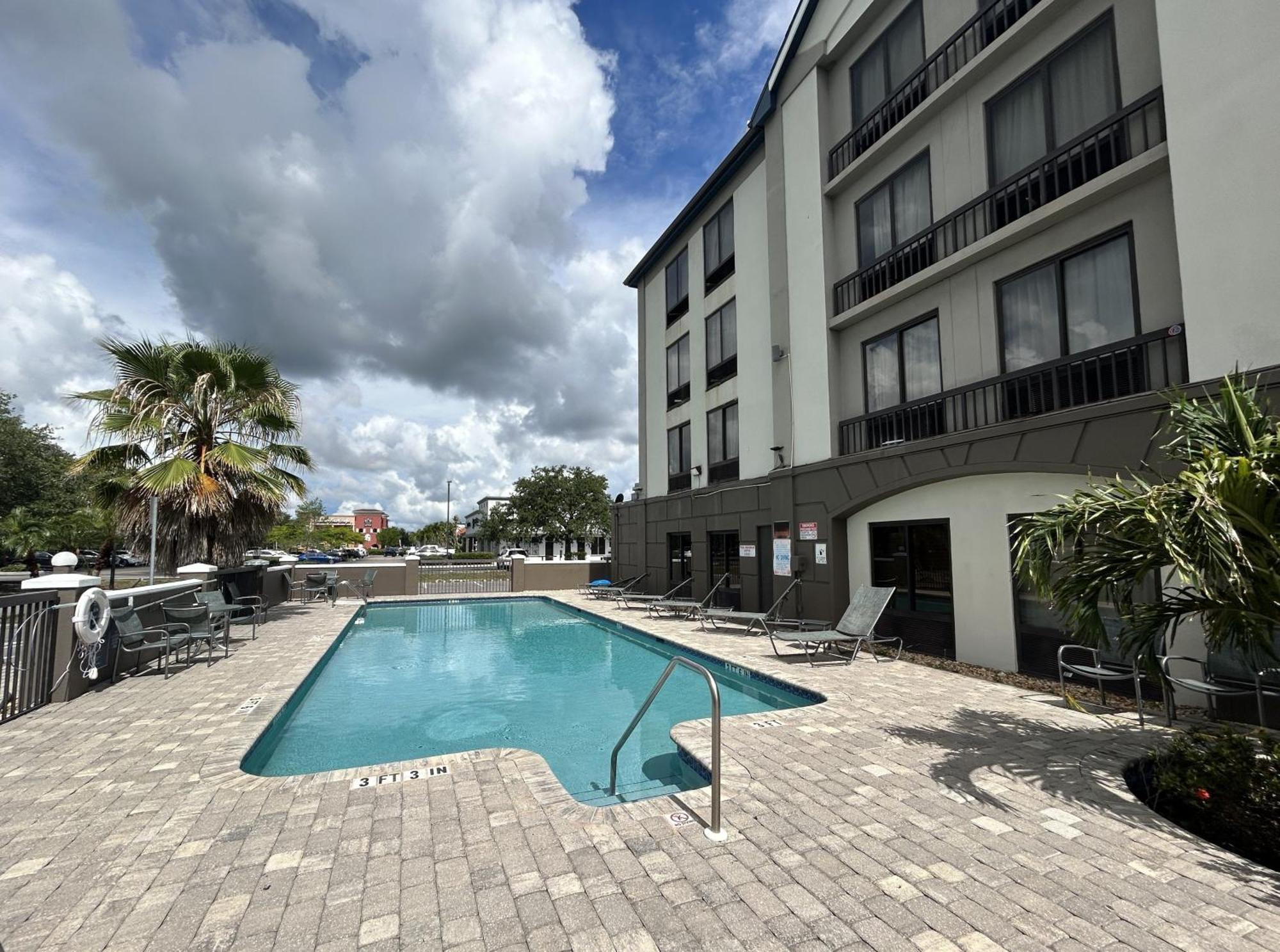 Airport Inn Fort Myers Exterior photo