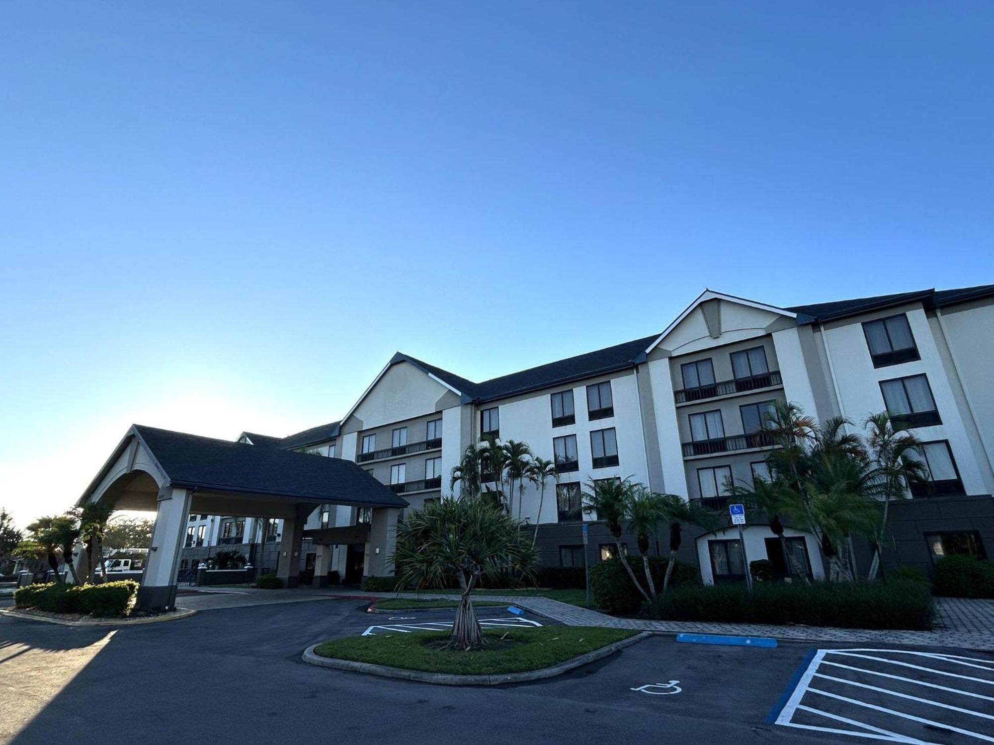 Airport Inn Fort Myers Exterior photo